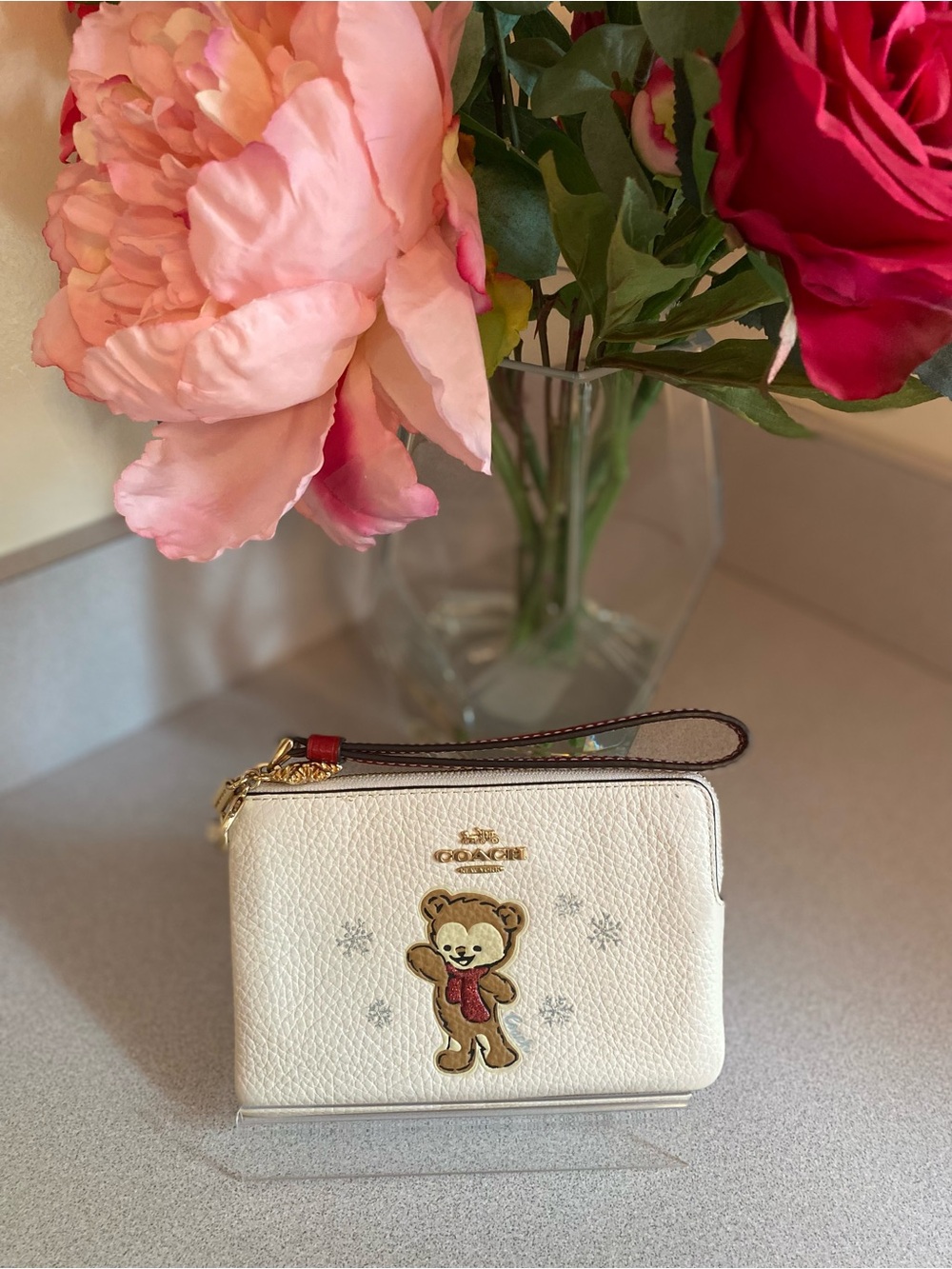 Coach 2022 Corner Zip Wristlet with Bear Snowflake Motif